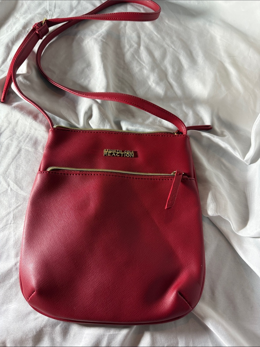 Kenneth Cole Reaction Cherry Red Crossbody Bag with Gold Hardware